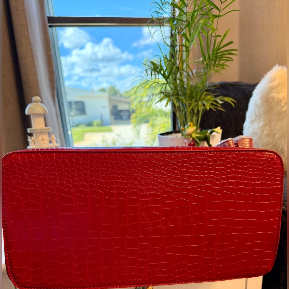 BADGLEY MISCHKA STUDIO Wine Crocodile-Embossed Shoulder Tote Bag - Picture 11 of 13